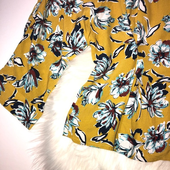 Only Mustard & Navy floral top - Picture 4 of 12